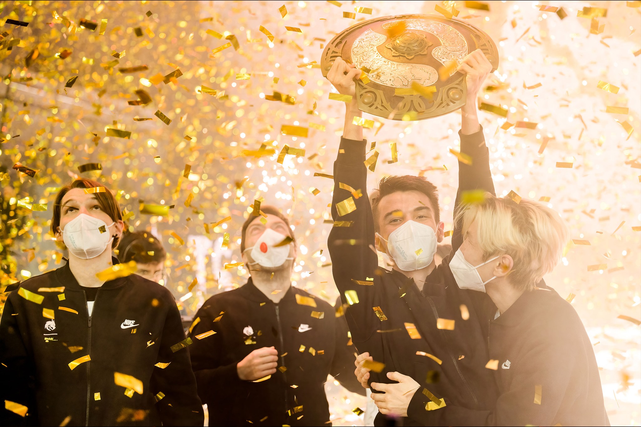 ม้ามืดคว้าชัย!!  Team Spirit พิชิตแชมป์  Dota 2 ในการแข่งขัน The International 10 คว้าเงินรางวัลกว่า 600 ล้านบาท 